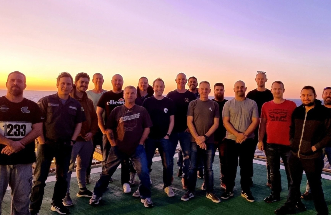 Well services rigless intervation offshore team