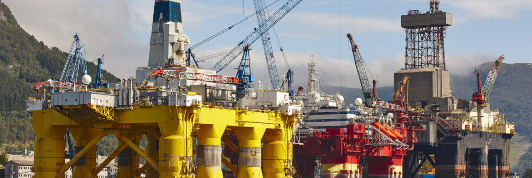 Oil and gas platform in norway energy industry pet PUW2 R6 J
